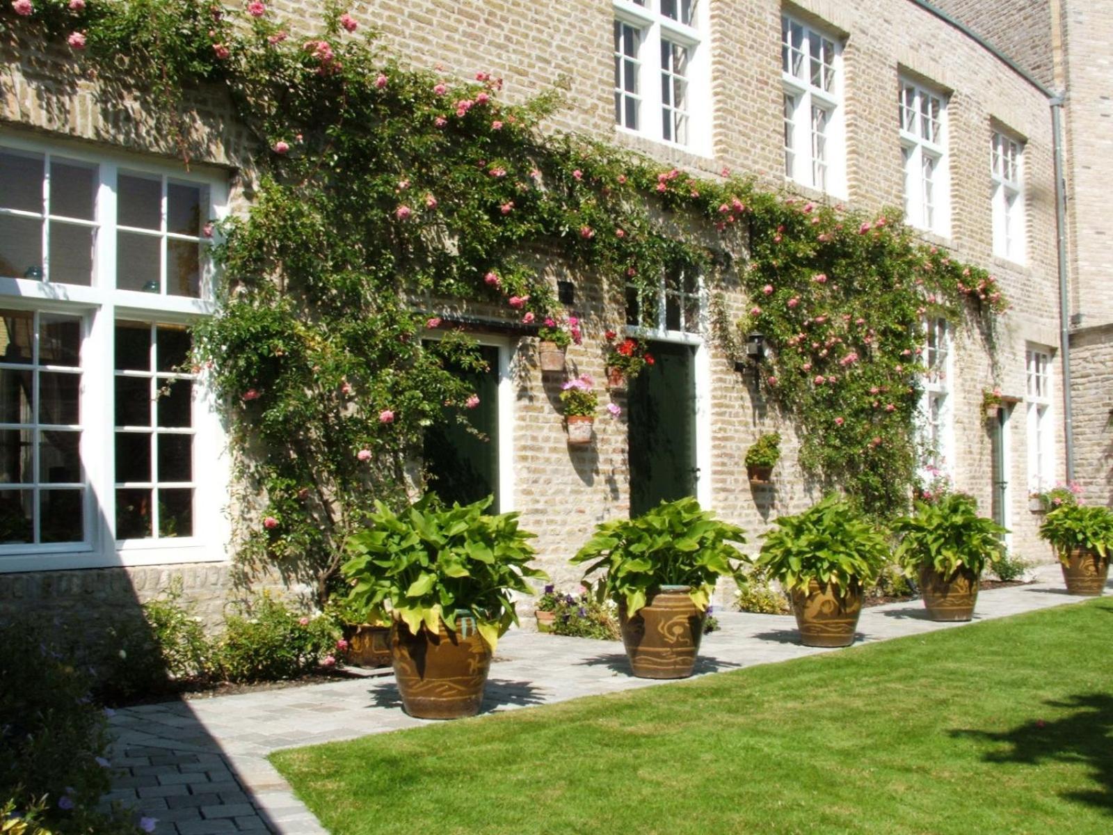 B&B Auberge De Klasse Veurne Esterno foto