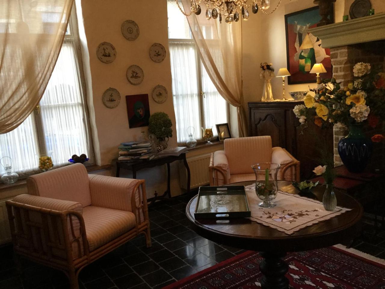 B&B Auberge De Klasse Veurne Esterno foto