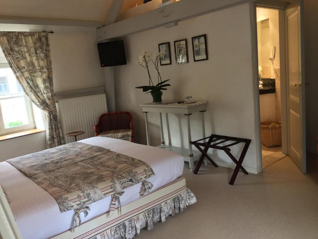 B&B Auberge De Klasse Veurne Esterno foto