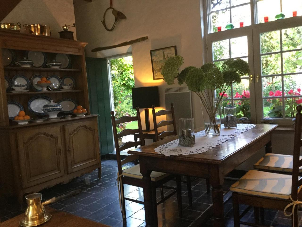 B&B Auberge De Klasse Veurne Esterno foto